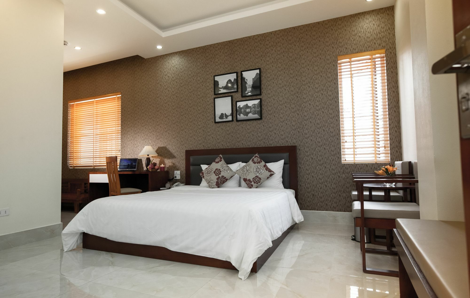 Halong Seoul Hotel Ha Long Esterno foto